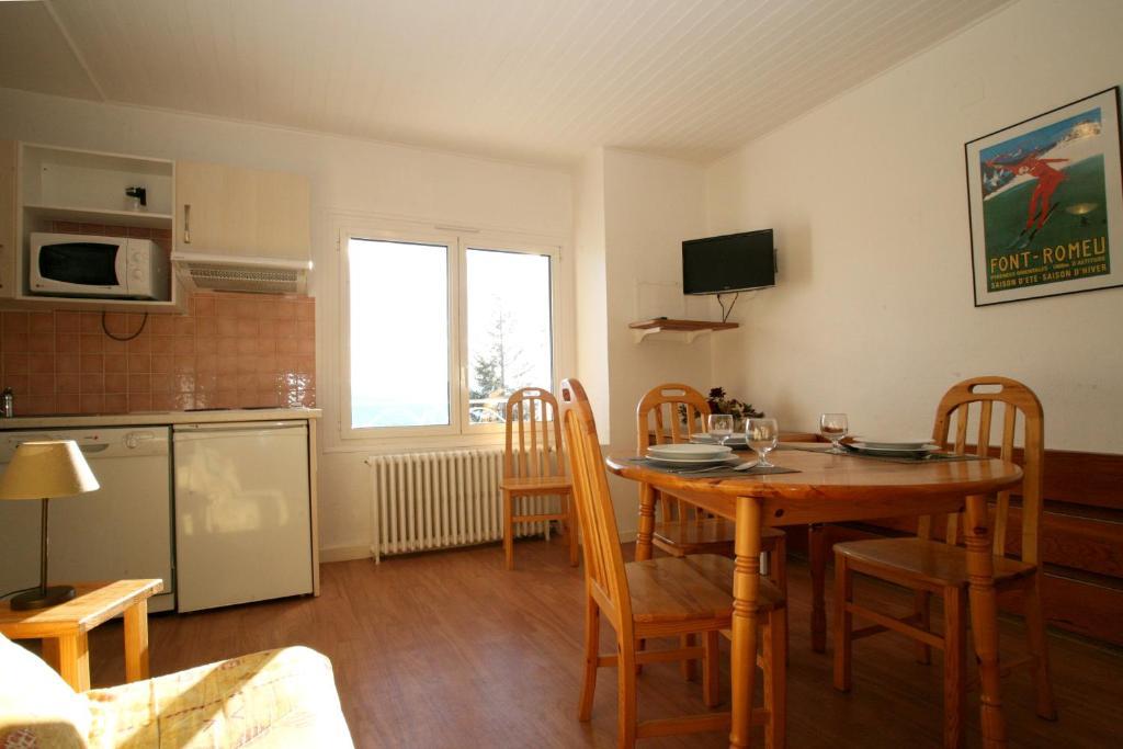 Residence Les Cimes Font-Romeu-Odeillo-Via Pokoj fotografie